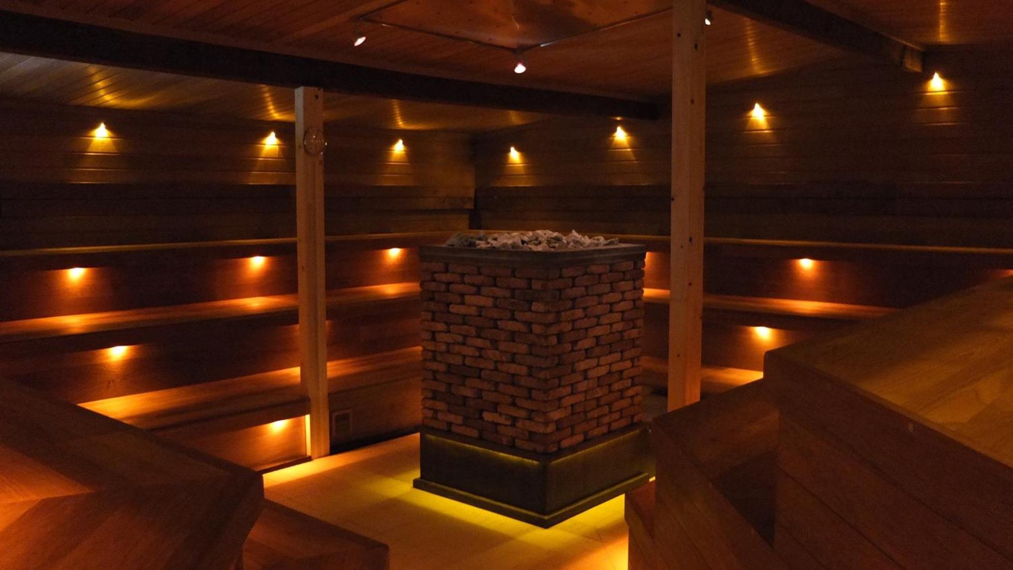 Hotel Thermen Дилбеек Екстериор снимка