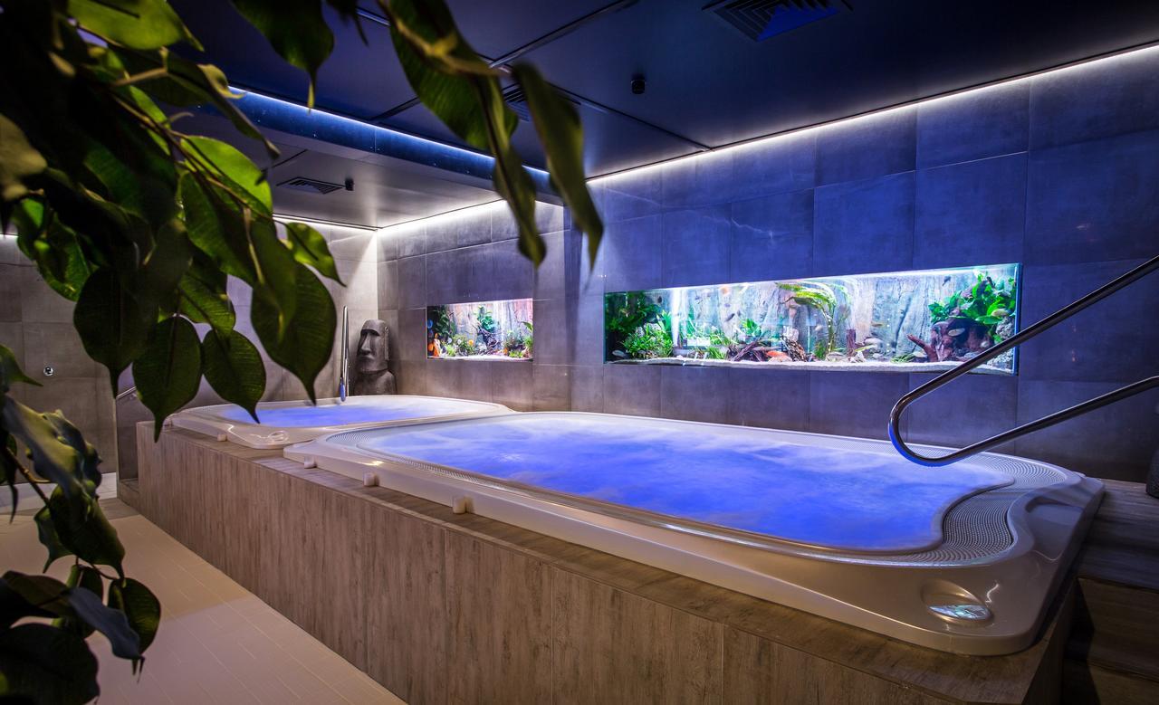 Hotel Thermen Дилбеек Екстериор снимка